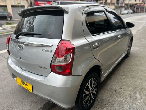Toyota ETIOS PLATINUM 1.5 Flex 16V 4p Aut.
