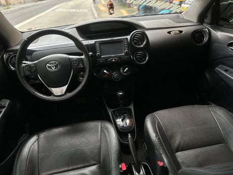 Toyota ETIOS PLATINUM 1.5 Flex 16V 4p Aut.