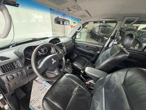 Mitsubishi Pajero TR4 2.0/ 2.0 Flex 16V 4x4 Aut.