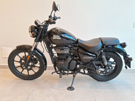 Royal Enfield Meteor 350 Fireball 