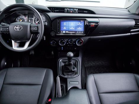 Toyota Hilux CD 4x4 2.8 Diesel Mec.