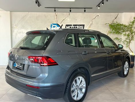 VolksWagen TIGUAN Allspac Comf 250 TSI 1.4 Flex