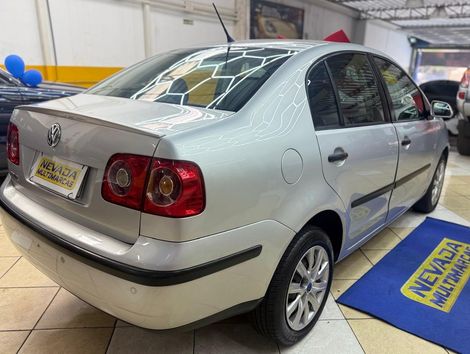 VolksWagen Polo Sedan 1.6 Mi Total Flex 8V 4p