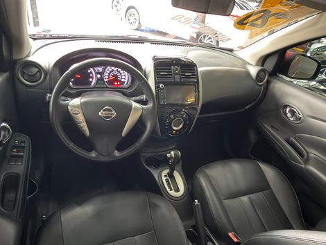 Nissan VERSA SL 1.6 16V FlexStart 4p Aut.