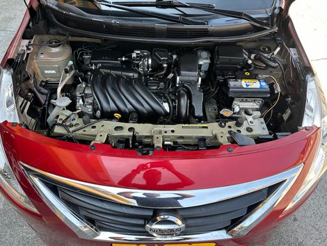 Nissan VERSA SL 1.6 16V FlexStart 4p Aut.