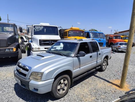 Chevrolet S10 P-Up Executive 2.4 MPFI F.Power CD