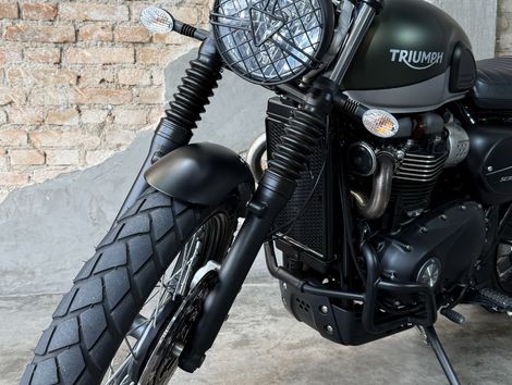 TRIUMPH STREET SCRAMBLER 900cc