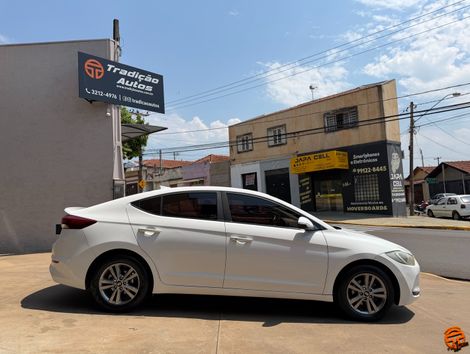 Hyundai Elantra 2.0 16V Flex Aut.