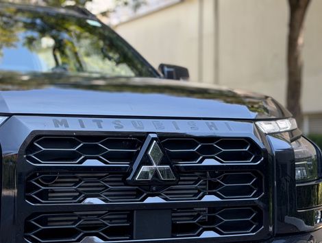 Mitsubishi Triton Katana 2.4 CD 4x4 TB Diesel Aut.