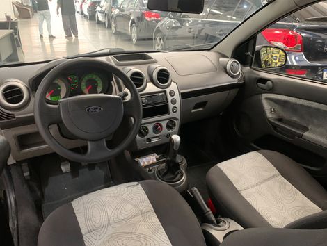 Ford Fiesta Sedan 1.0 8V Flex 4p