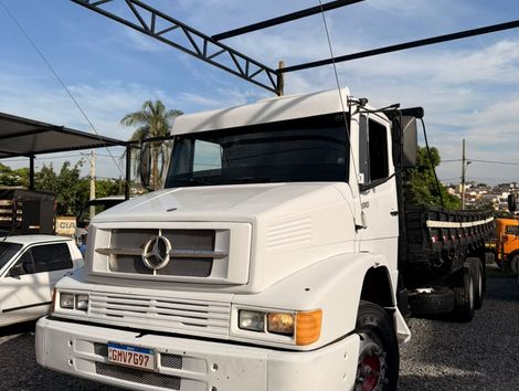 MERCEDES-BENZ L-1618 3-Eixos 2p (diesel)