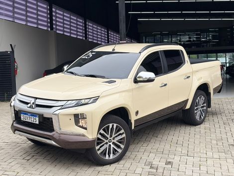 Mitsubishi Triton HPE-S 2.4 CD 4x4 TB Diesel Aut.