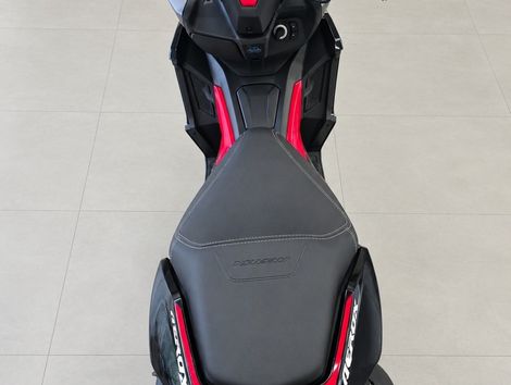 YAMAHA AEROX CONNECTED ABS