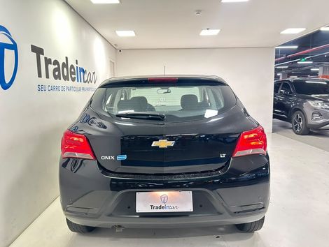 Chevrolet ONIX HATCH LT 1.0 8V FlexPower 5p Mec.