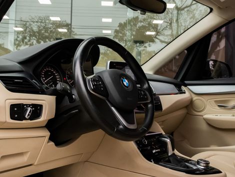 BMW 220i Tourer Active Flex 2.0 TB Aut.