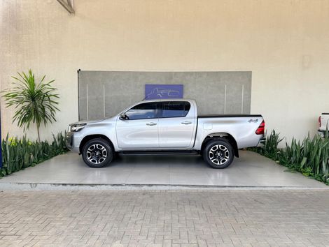 Toyota Hilux CD SRV 4x4 2.8 TDI Diesel Aut.