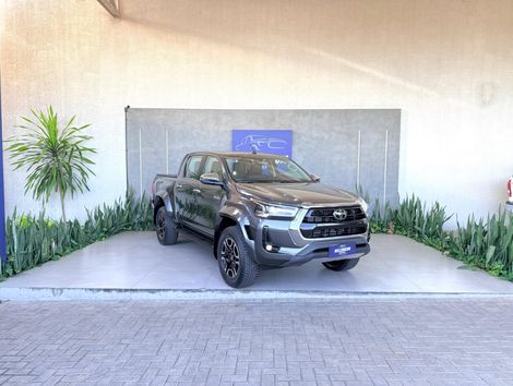 Toyota Hilux CD SRX Plus 4x4 2.8 TDI Die. Aut.