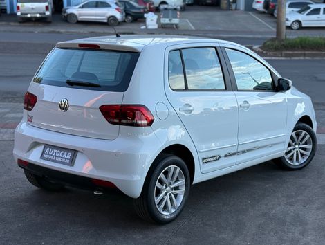 VolksWagen Fox Connect 1.6 Flex 8V 5p