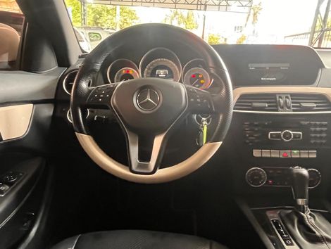 Mercedes C-180 CGI Coupe Sport 1.6 TB 16V Aut.