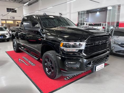 RAM 2500 LARAM. 6.7 NIGHT ED. TB CD 4x4 Die.