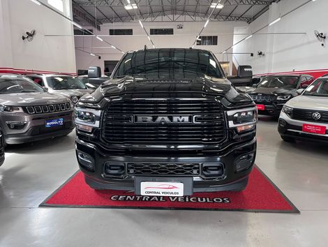 RAM 2500 LARAM. 6.7 NIGHT ED. TB CD 4x4 Die.