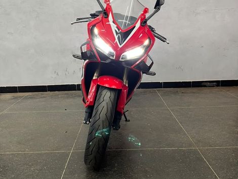 HONDA CBR 650 R