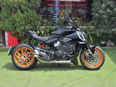 Ducati DIAVEL V4 1158