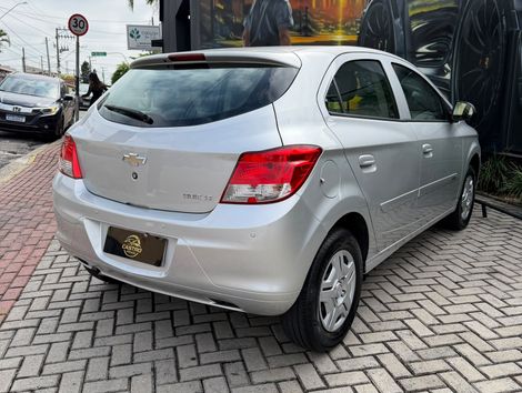Chevrolet ONIX HATCH LT 1.0 8V FlexPower 5p Mec.