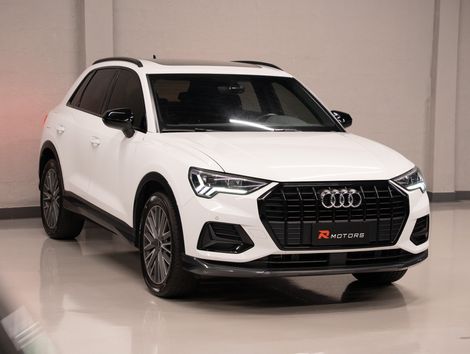 Audi Q3 Black Ed. 1.4 TFSI Flex/Black S-tron.