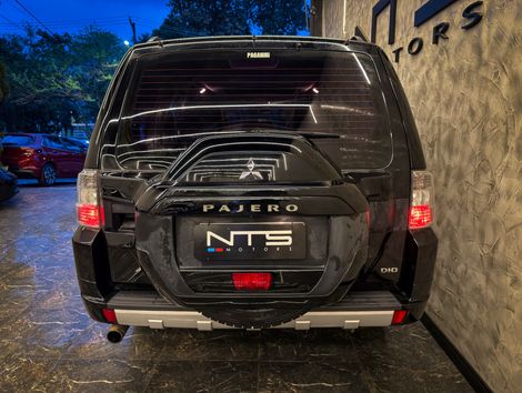 Mitsubishi Pajero HPE Full 3.2 4x4 T.I.Dies. 5p Aut