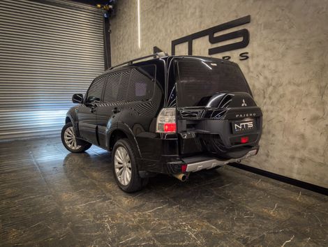 Mitsubishi Pajero HPE Full 3.2 4x4 T.I.Dies. 5p Aut