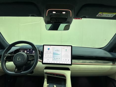 ZEEKR 001 Flagship AWD (Elétrico)