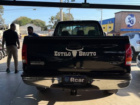 FORD F-350 CD 4p (diesel)