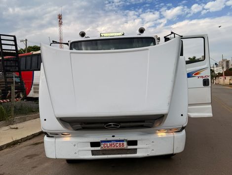 MERCEDES-BENZ L-1620 3-Eixos 2p (diesel)