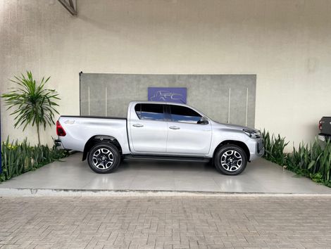 Toyota Hilux CD SRX 4x4 2.8 TDI 16V Diesel Aut.