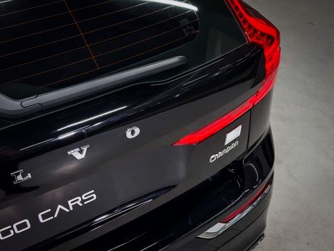 Volvo XC 60 T-8 MOMENTUM 2.0 (Híbrido)