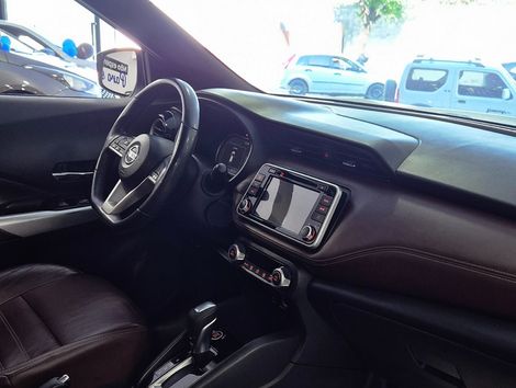 Nissan KICKS SL 1.6 16V FlexStar 5p Aut.