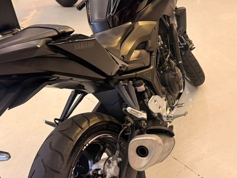 YAMAHA MT-03 321/ABS