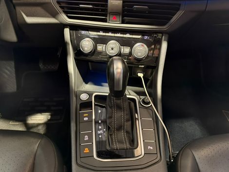 VolksWagen JETTA R-Line 250 TSI 1.4 Flex 16V Aut.