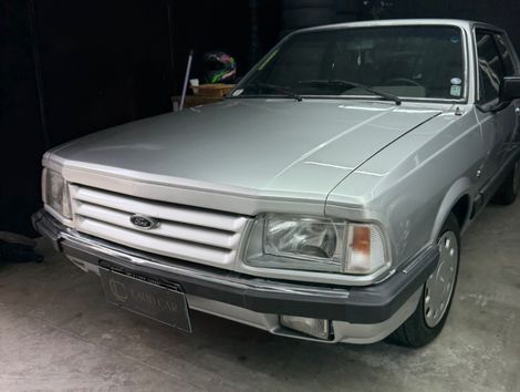 Ford Del Rey Ghia 1.8 / 1.6 2p e 4p