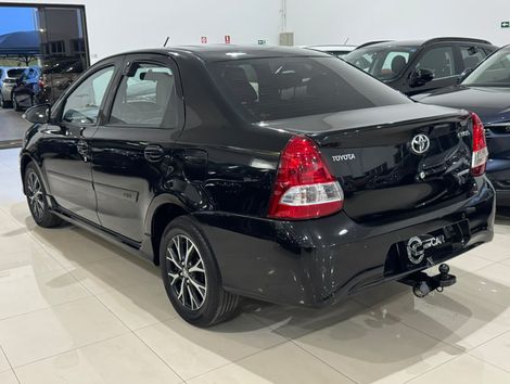 Toyota ETIOS PLATINUM 1.5 Flex 16V 4p Aut.