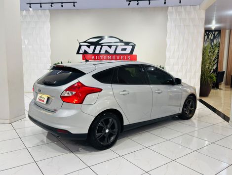Ford Focus 1.6 S/SE/SE Plus Flex 8V/16V  5p