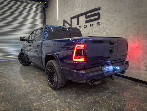 RAM 1500 LIMITED NIGHT EDITION 5.7 4x4 Aut.