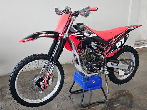 Honda 250F