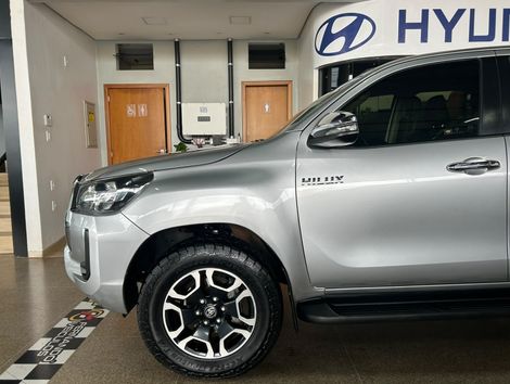Toyota Hilux CD SRV 4x4 2.8 TDI Diesel Aut.