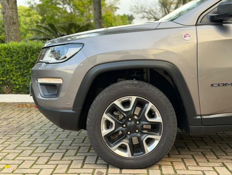 Jeep COMPASS TRAILHAWK 2.0 4x4 Dies. 16V Aut.