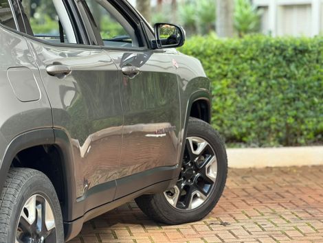 Jeep COMPASS TRAILHAWK 2.0 4x4 Dies. 16V Aut.