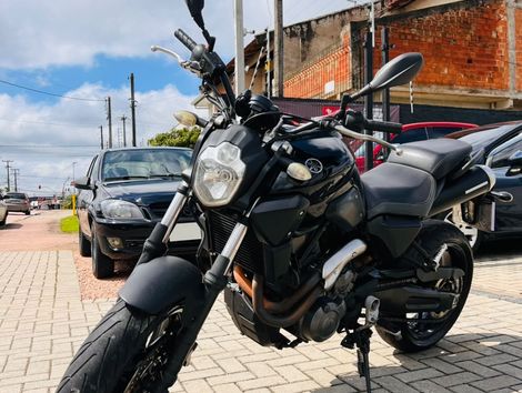 YAMAHA MT-03 660cc
