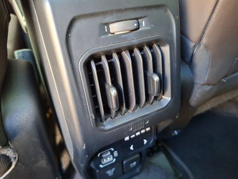 Jeep Commander Overl. TD380 2.0 4x4 Die. Aut.