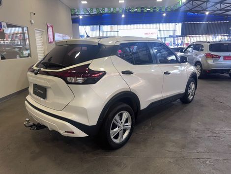 Nissan KICKS Active 1.6 16V Flex Aut.
